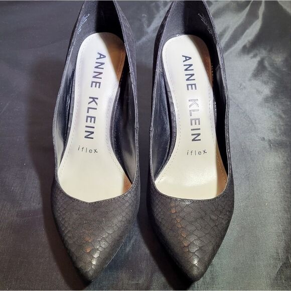 ANNE KLEIN HOLLYN POINTED-TOE WOMEN'S PUMPS - Picture 3 of 14